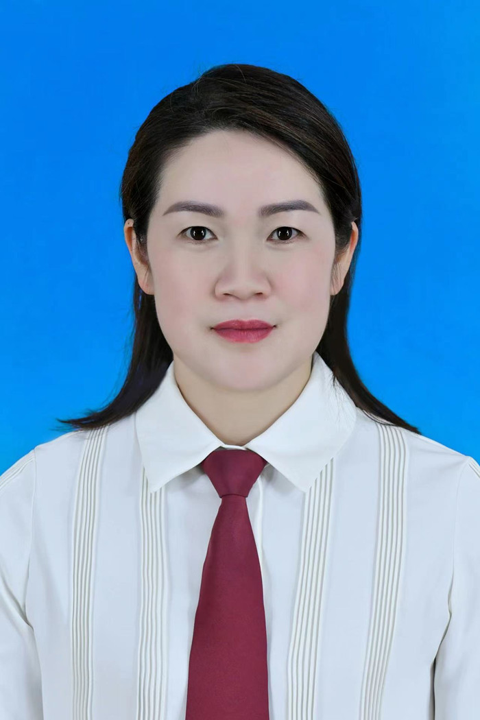 周琴芳